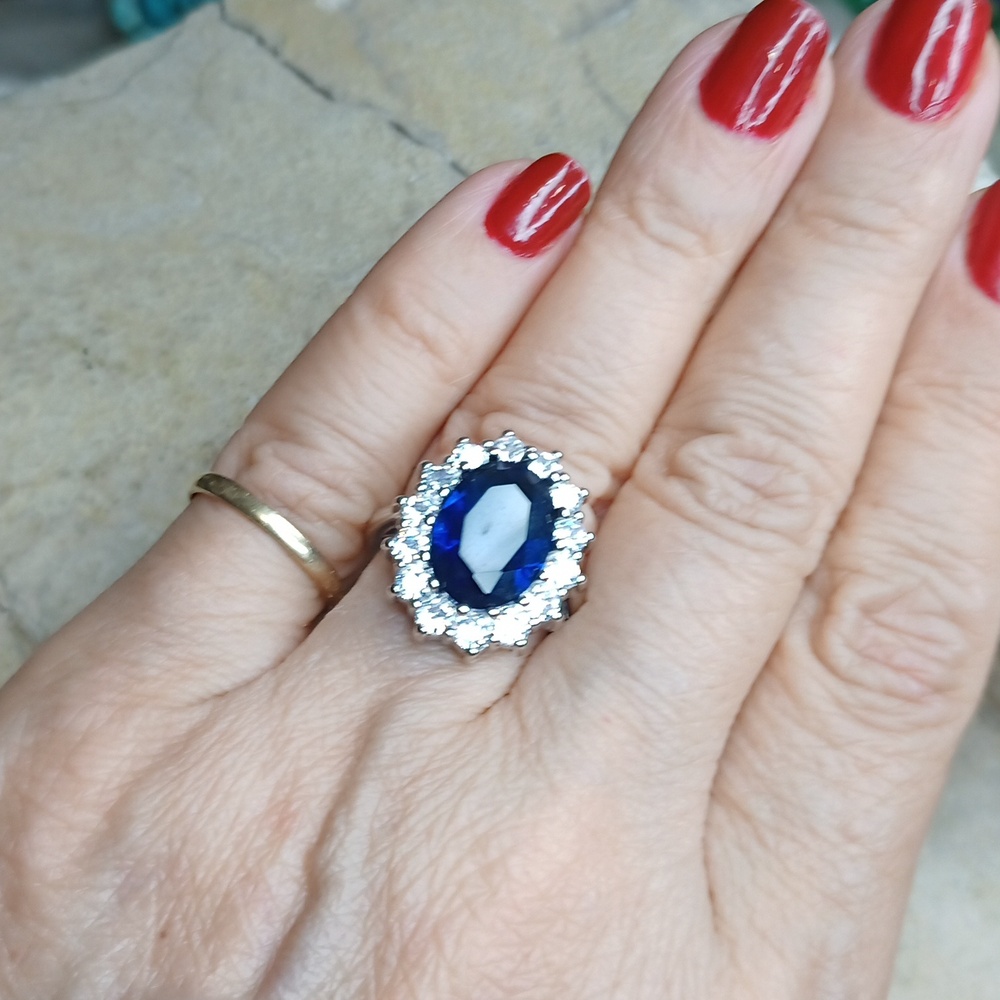 Princess Diana Kate Middleton Sapphire Ring CZ Crystal Engagement - Picture 5 of 11